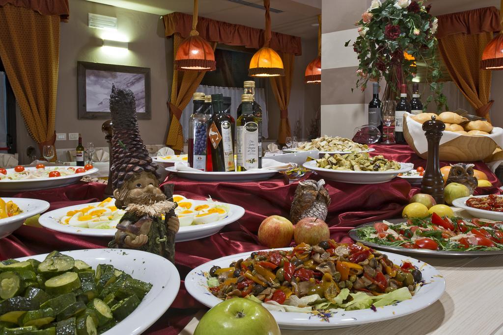 GH Hotel Piaz Pozza di Fassa Esterno foto