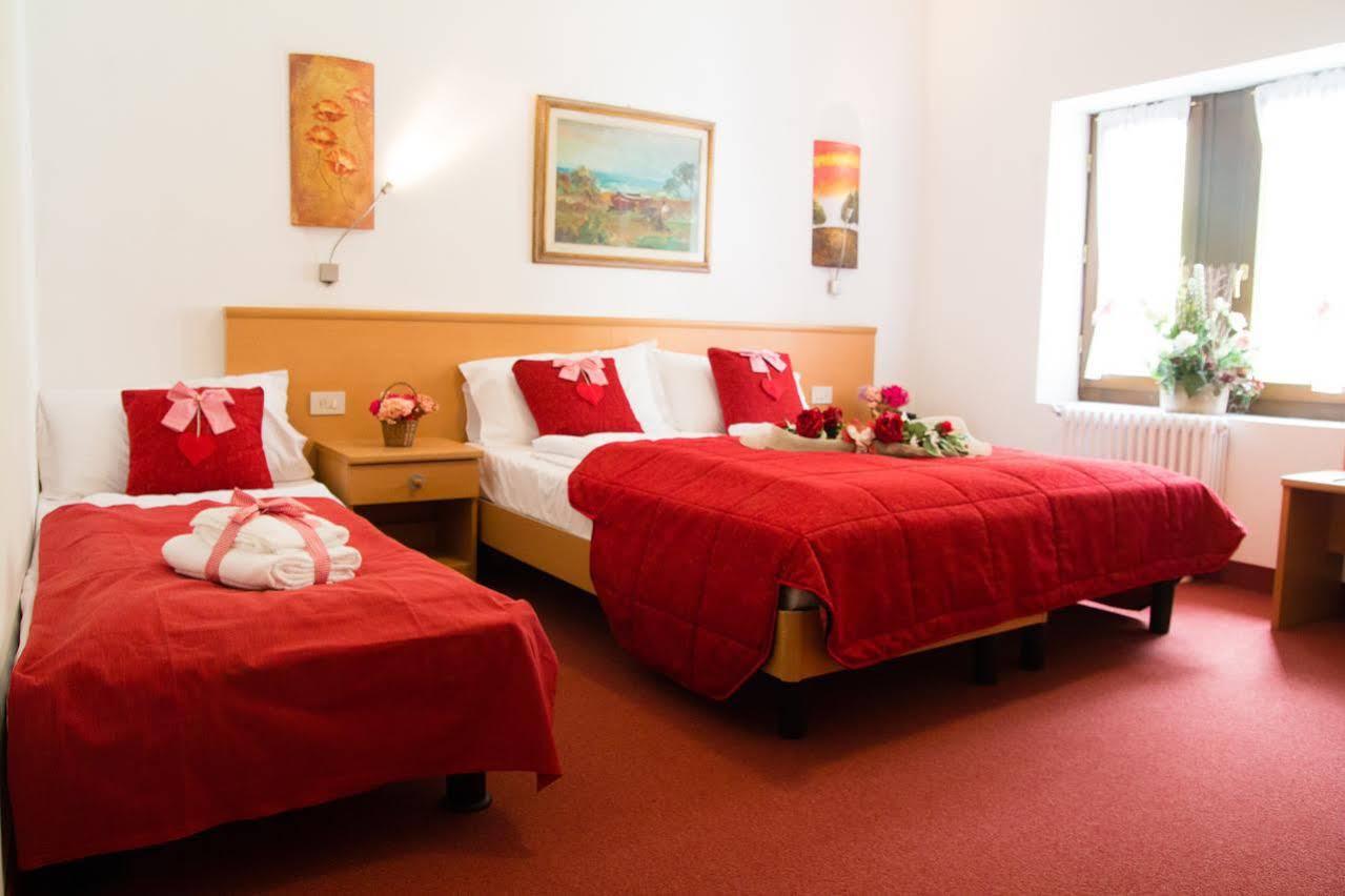 GH Hotel Piaz Pozza di Fassa Esterno foto