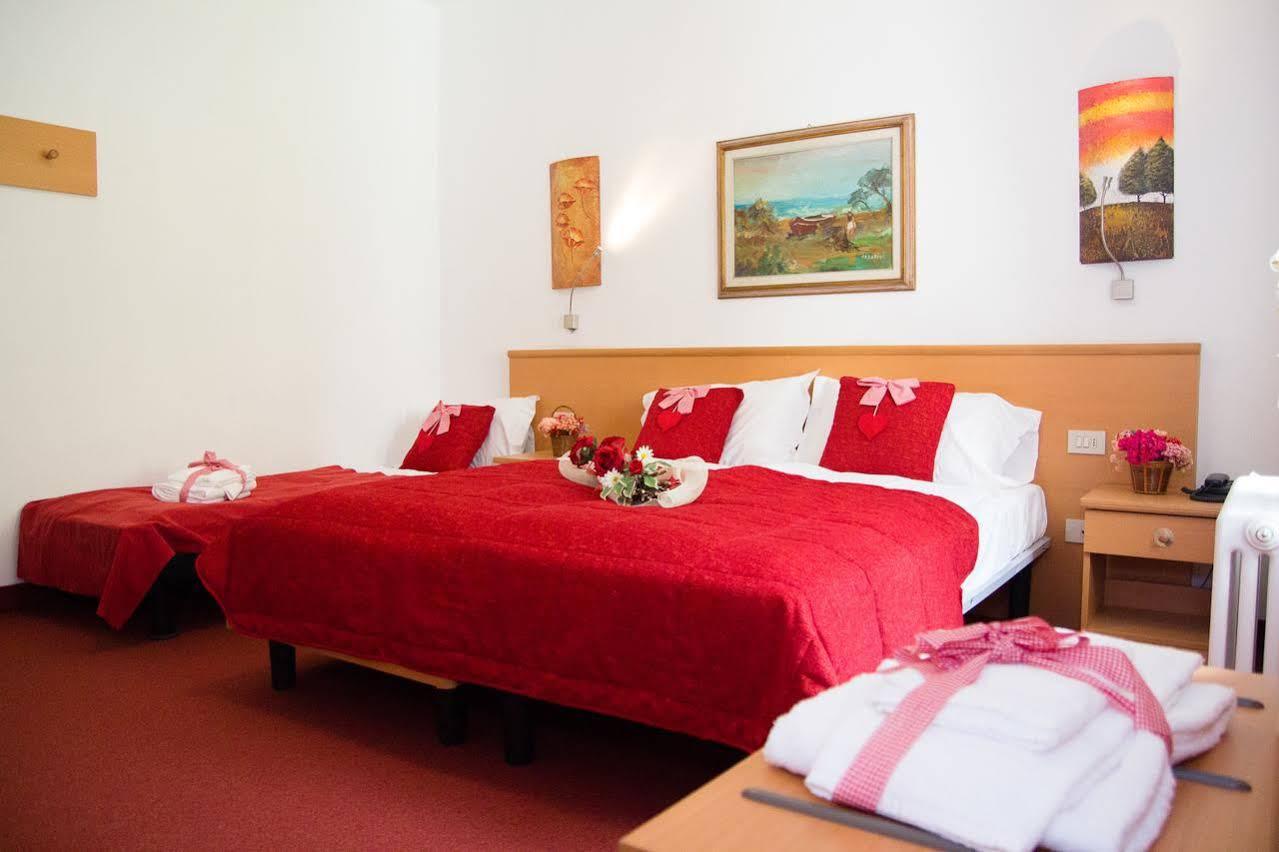 GH Hotel Piaz Pozza di Fassa Esterno foto